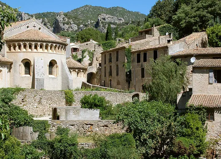 Clamouse grand site de france saint guilhem le desert