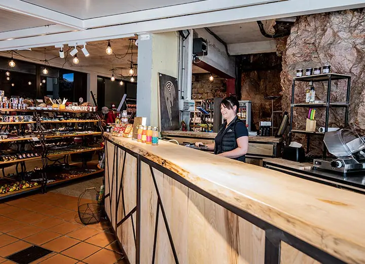 Clamouse service bar terroir 01