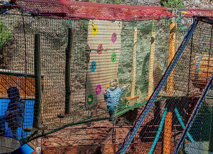 Clamouse service cross park 03